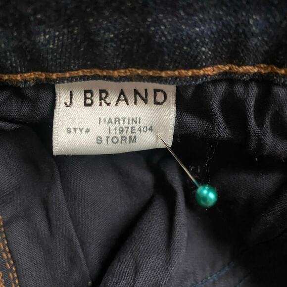 NWT J Brand Martini Mid Rise Skinny Flare Sz 25 MidRise DarkWash Blue 35” Inseam - Picture 10 of 11